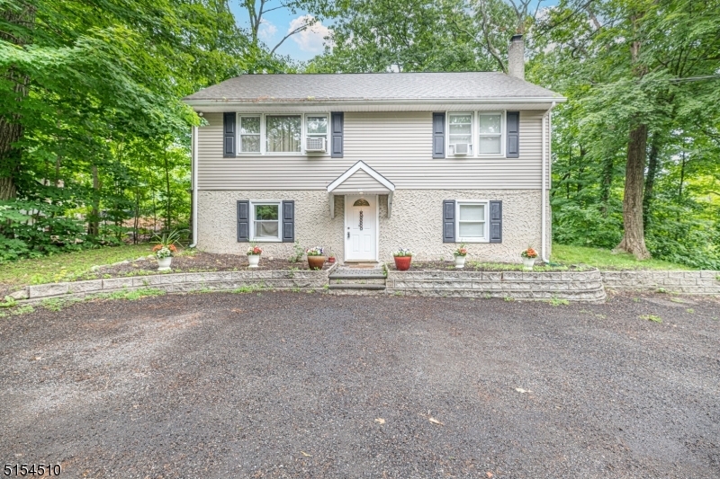 Property Photo:  748 Canistear Rd  NJ 07422 