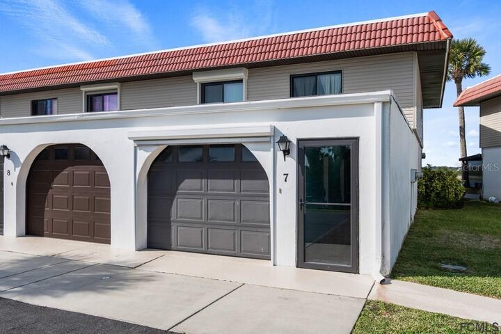 Property Photo:  7 Ocean Palm Villas N 7  FL 32136 