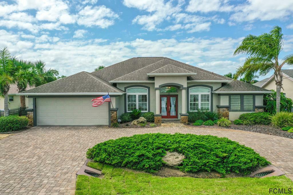 Property Photo:  11 Claymont Court N  FL 32137 