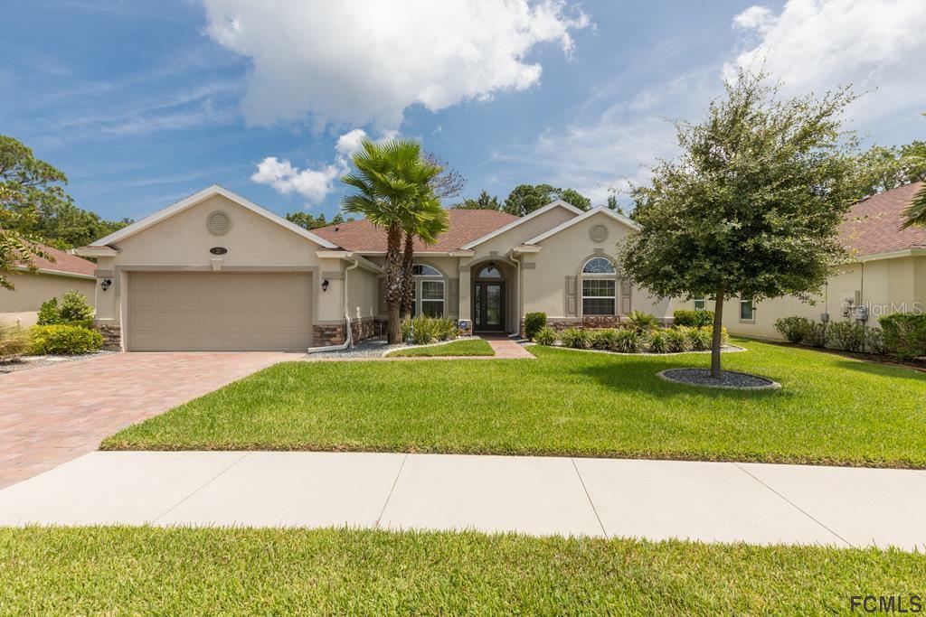 Property Photo: 21 Auberry Drive FL 32137