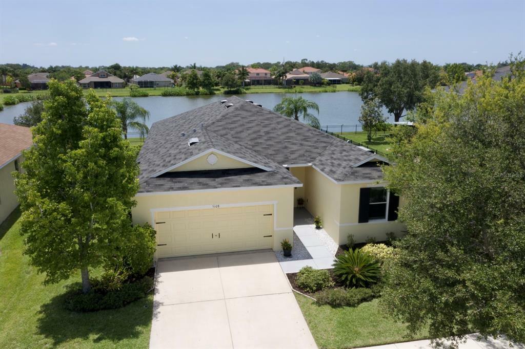 Property Photo:  5108 Butterfly Shell Drive  FL 33572 