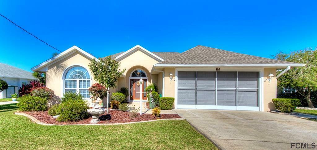 Property Photo: 15 Cedarview Court FL 32137