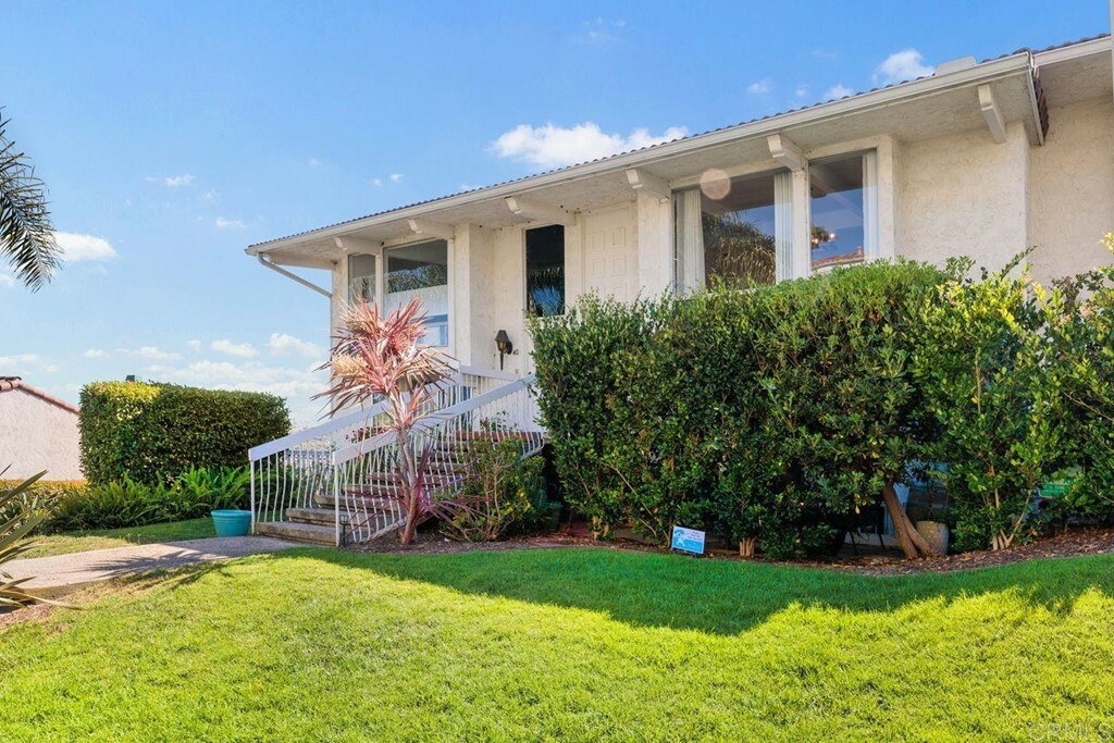 Property Photo: 2331 Caringa Way 39 CA 92009