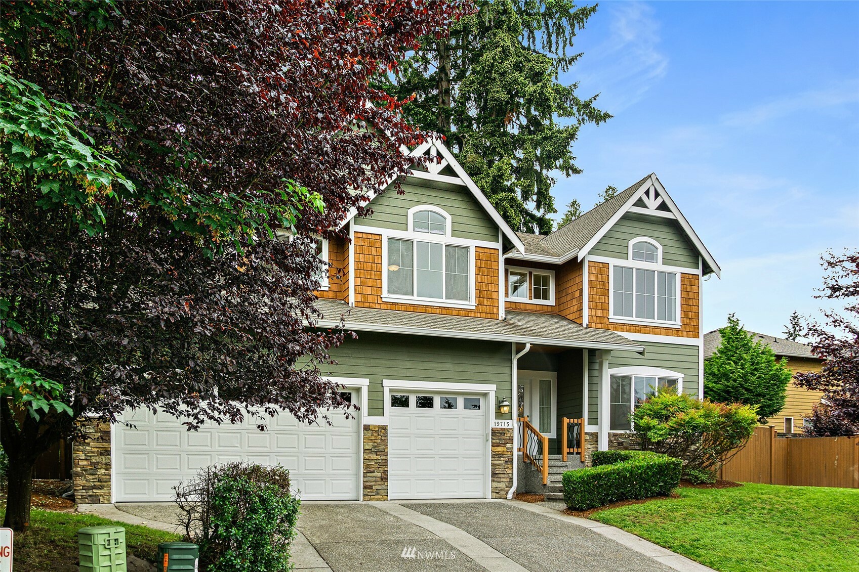 Property Photo:  19715 N Park Avenue N  WA 98133 