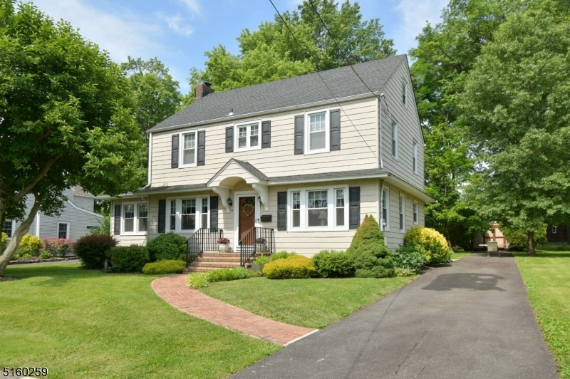 Property Photo:  75 N Richards Ave  NJ 08876 