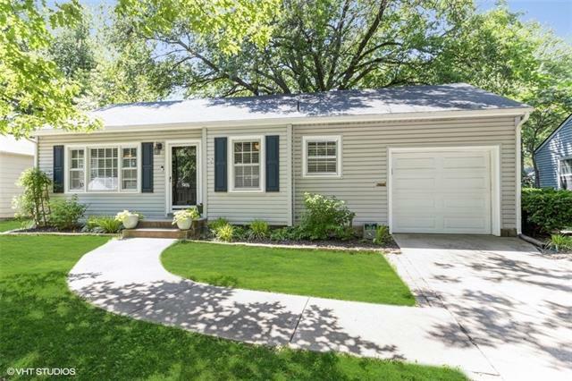 Property Photo:  5406 Sherwood Drive  KS 66205 