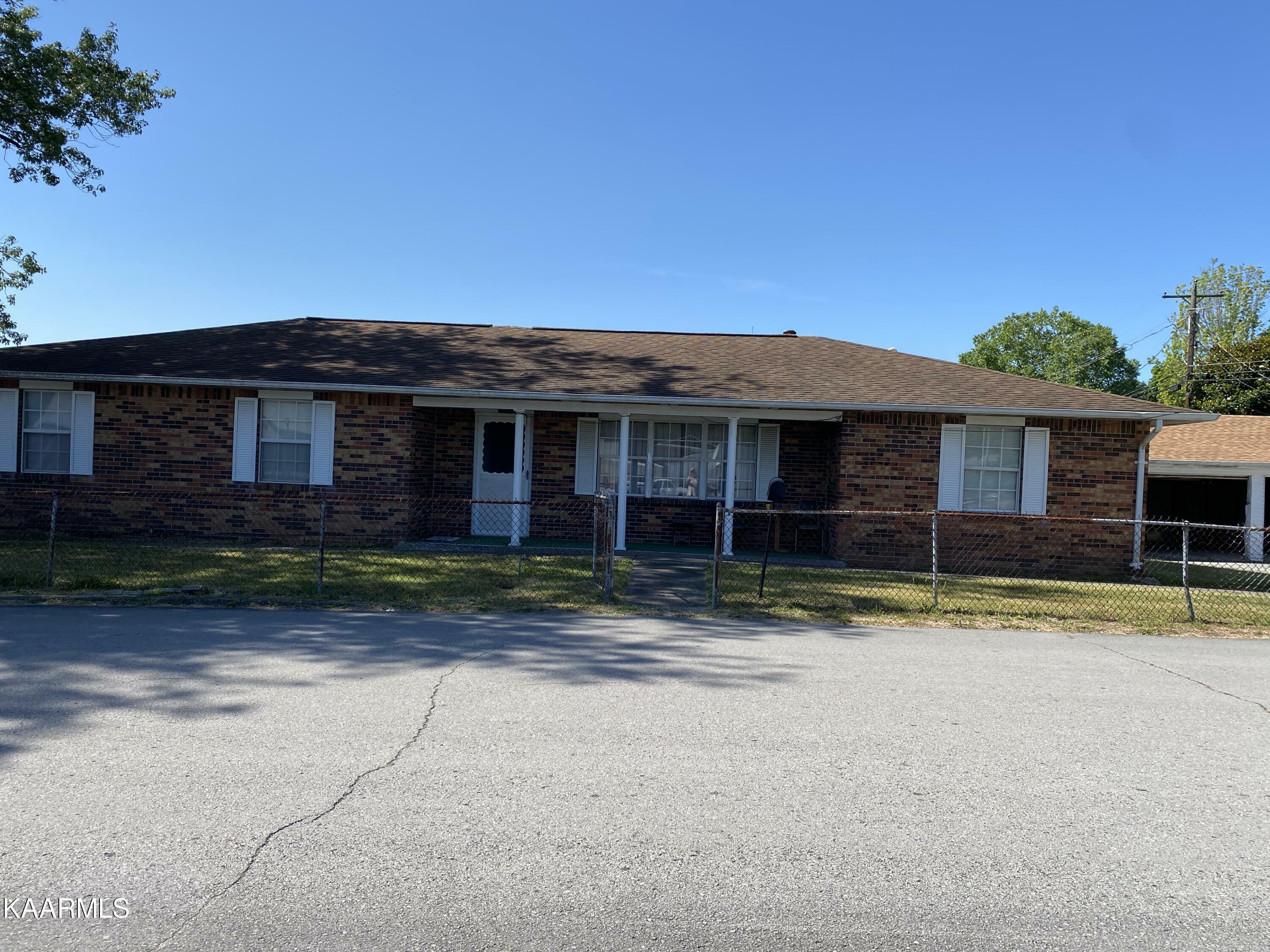 Property Photo:  312 E 2nd Ave  TN 37841 