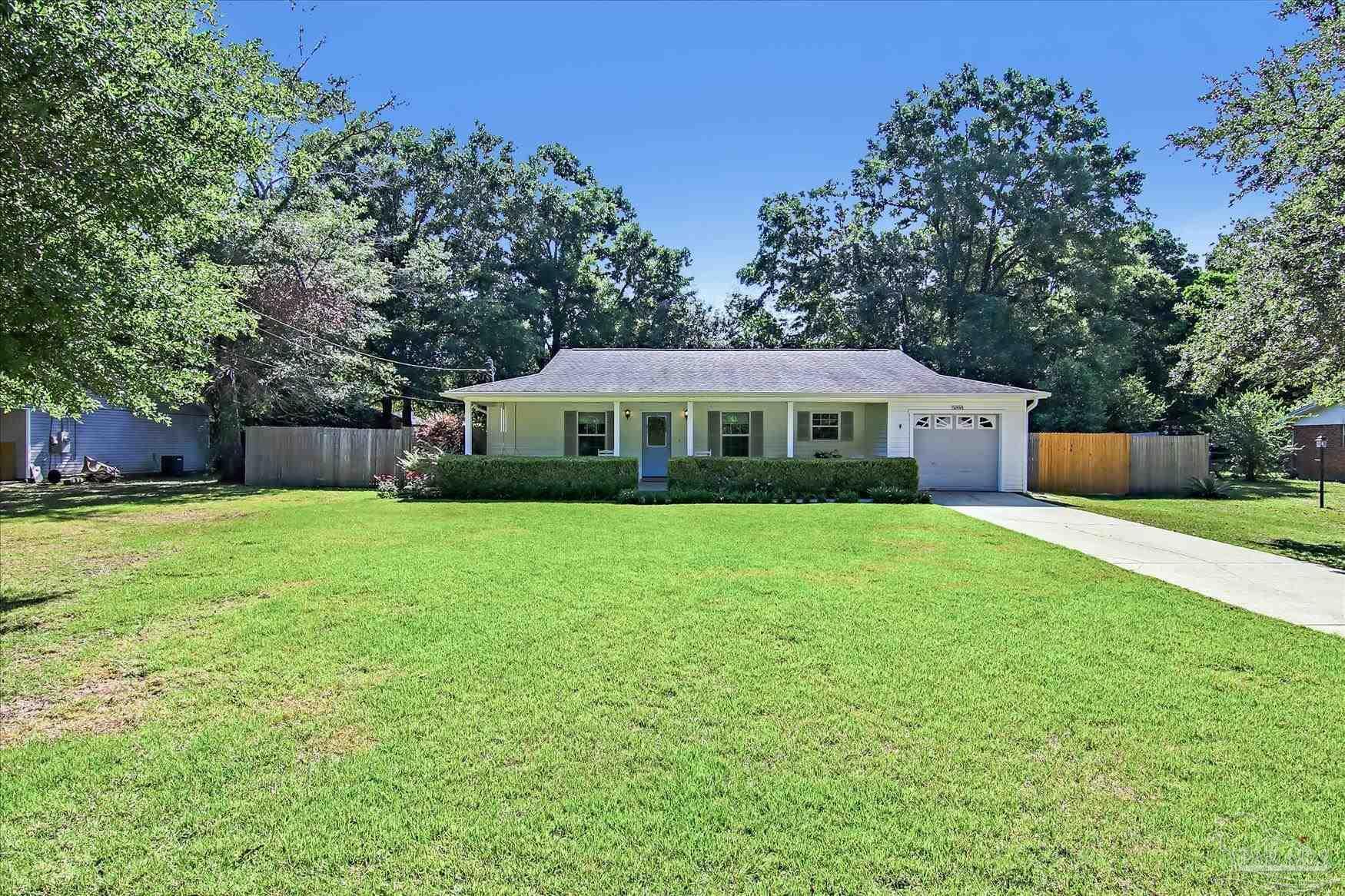 Property Photo: 5898 Cedar Tree Dr FL 32570