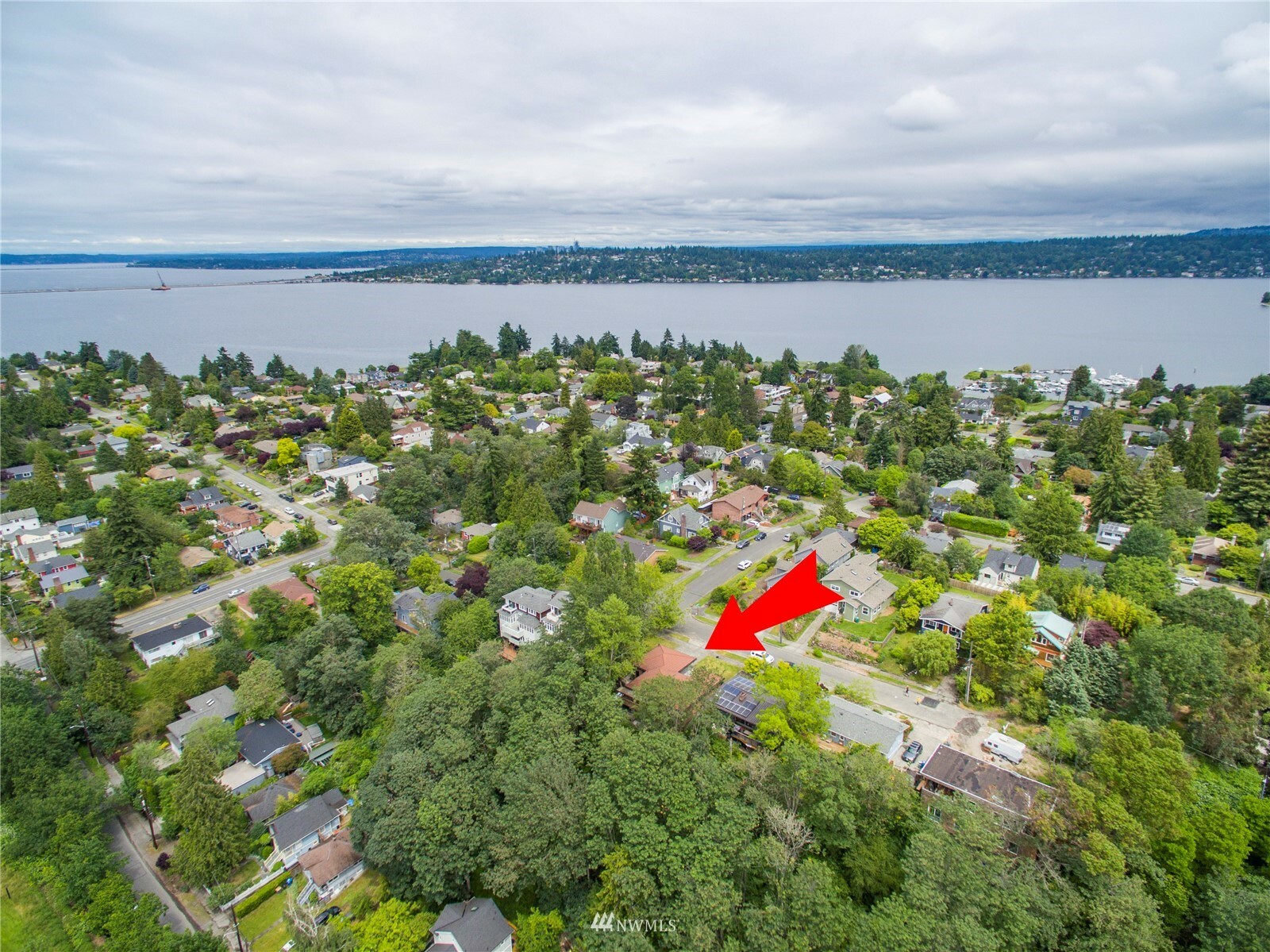 Property Photo:  4501 47th Avenue S  WA 98118 