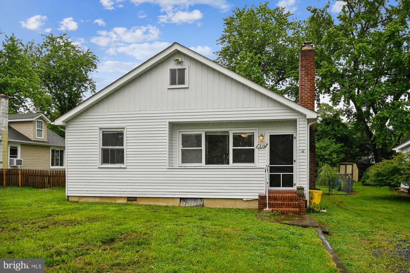 Property Photo:  216 Lakeview Avenue  MD 21037 