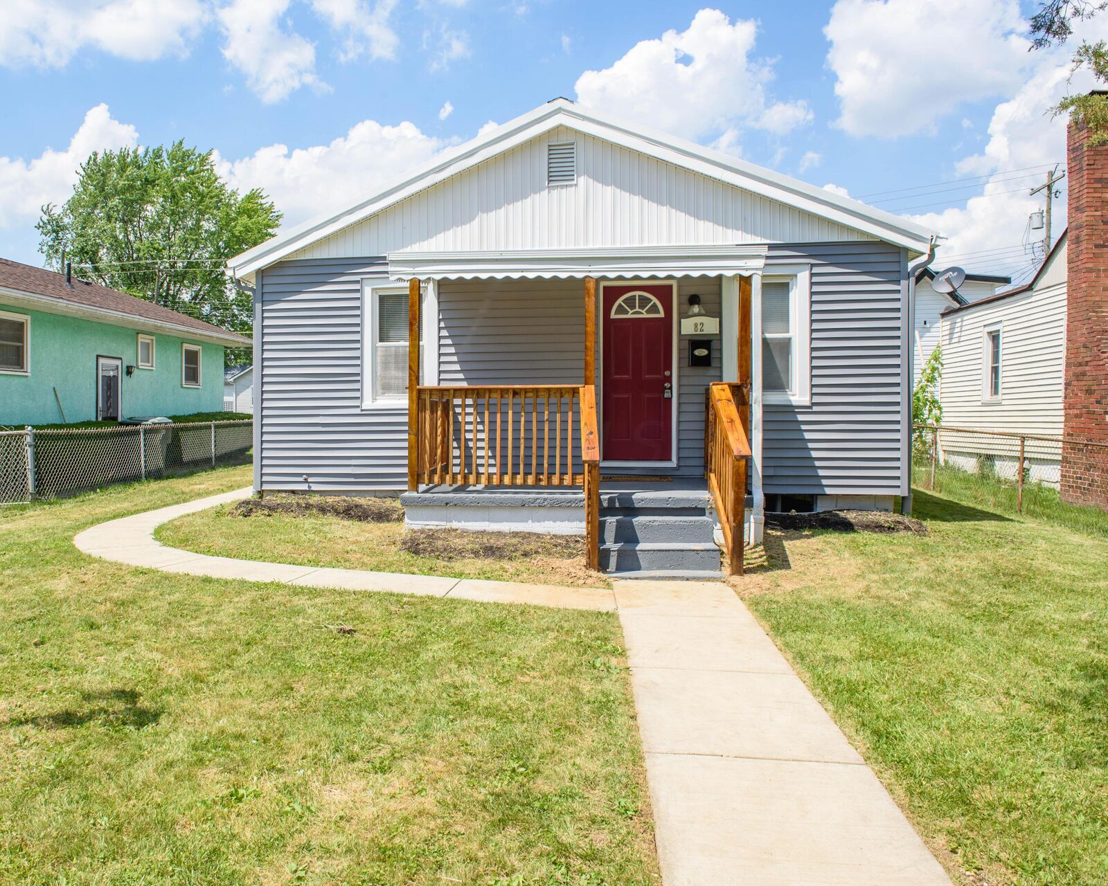 Property Photo:  82 Delray Road  OH 43207 