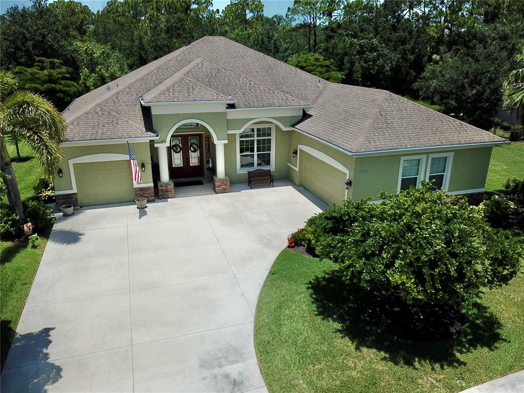 Property Photo:  19834 Cobblestone Circle  FL 34292 