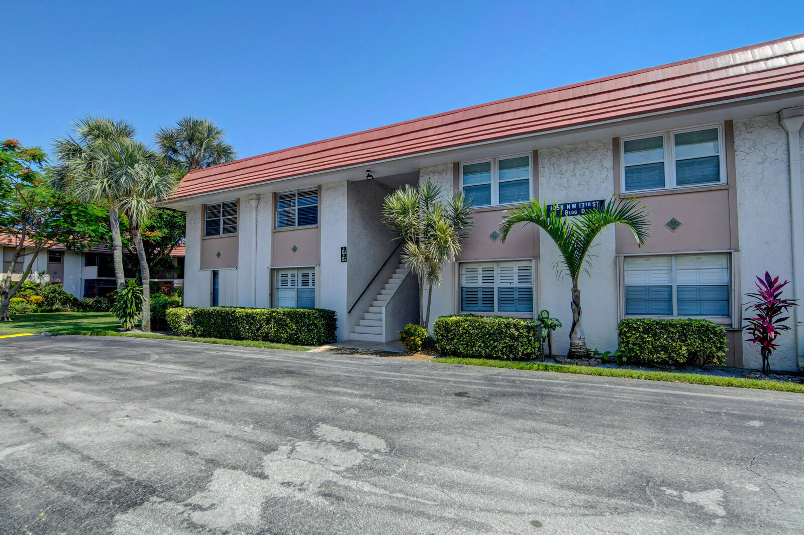 Property Photo:  1050 NW 13th 299D Street 299D  FL 33486 