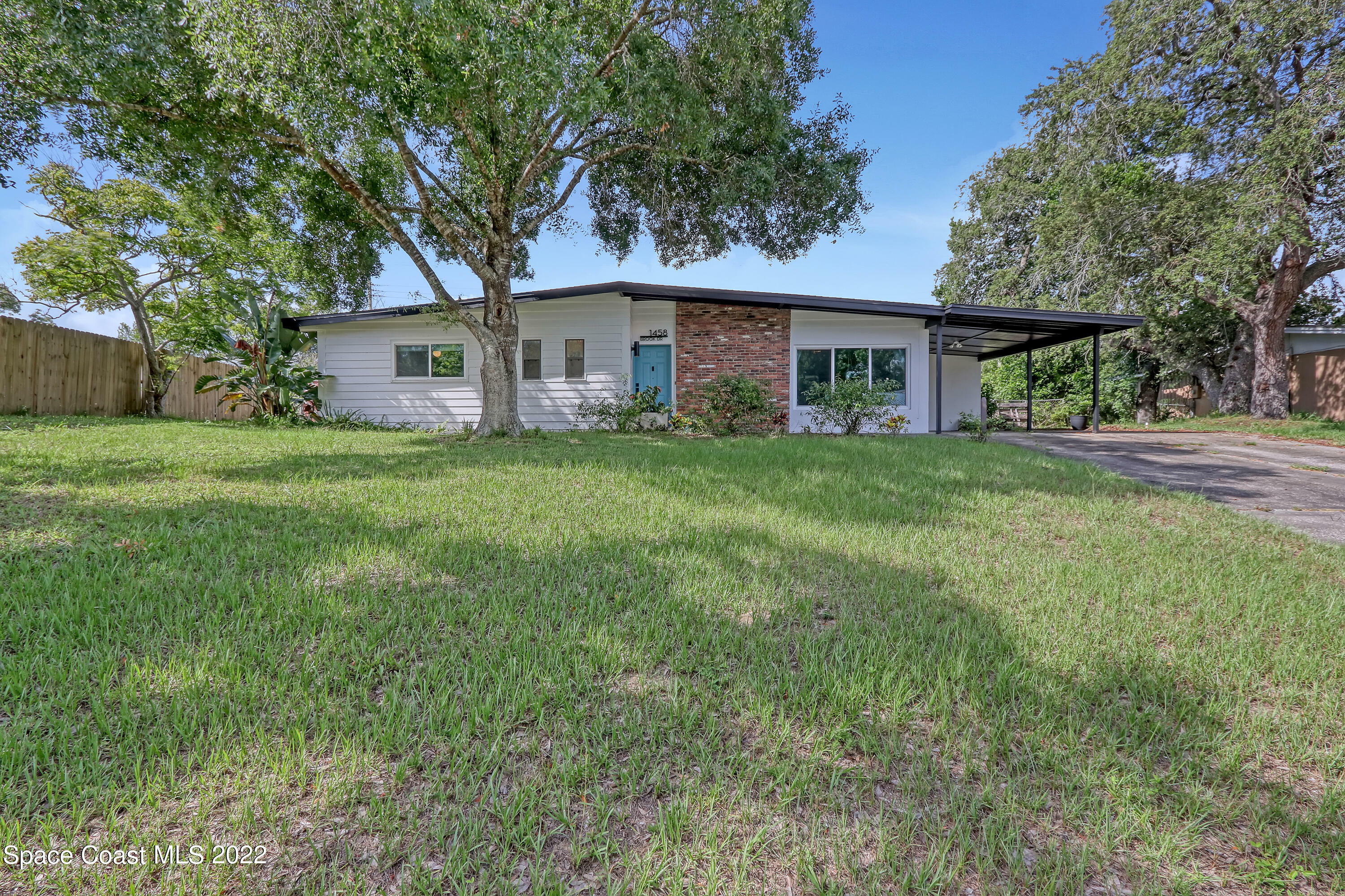 Property Photo:  1458 Brook Drive  FL 32780 