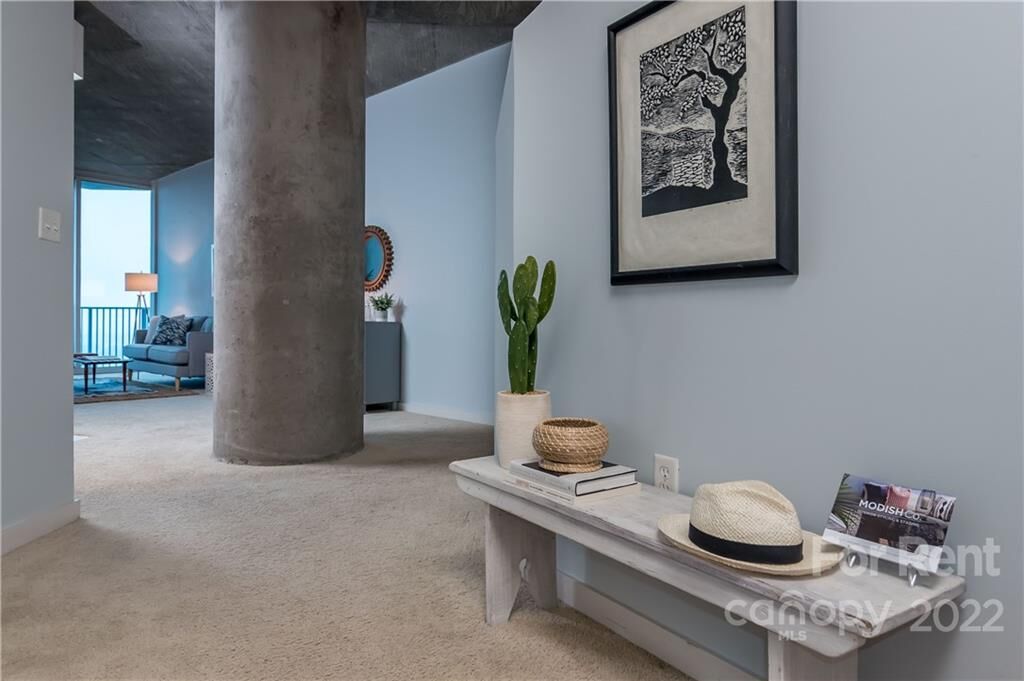 Property Photo:  210 N Church Street 2713  NC 28202 