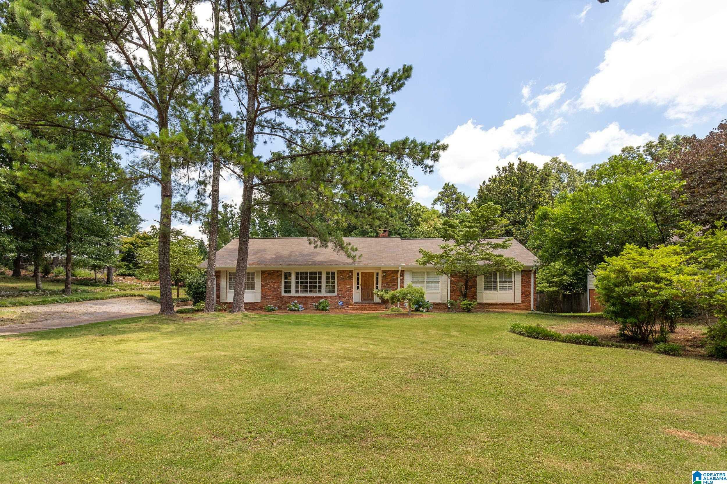 421 Wildwood Road  Anniston AL 36207 photo