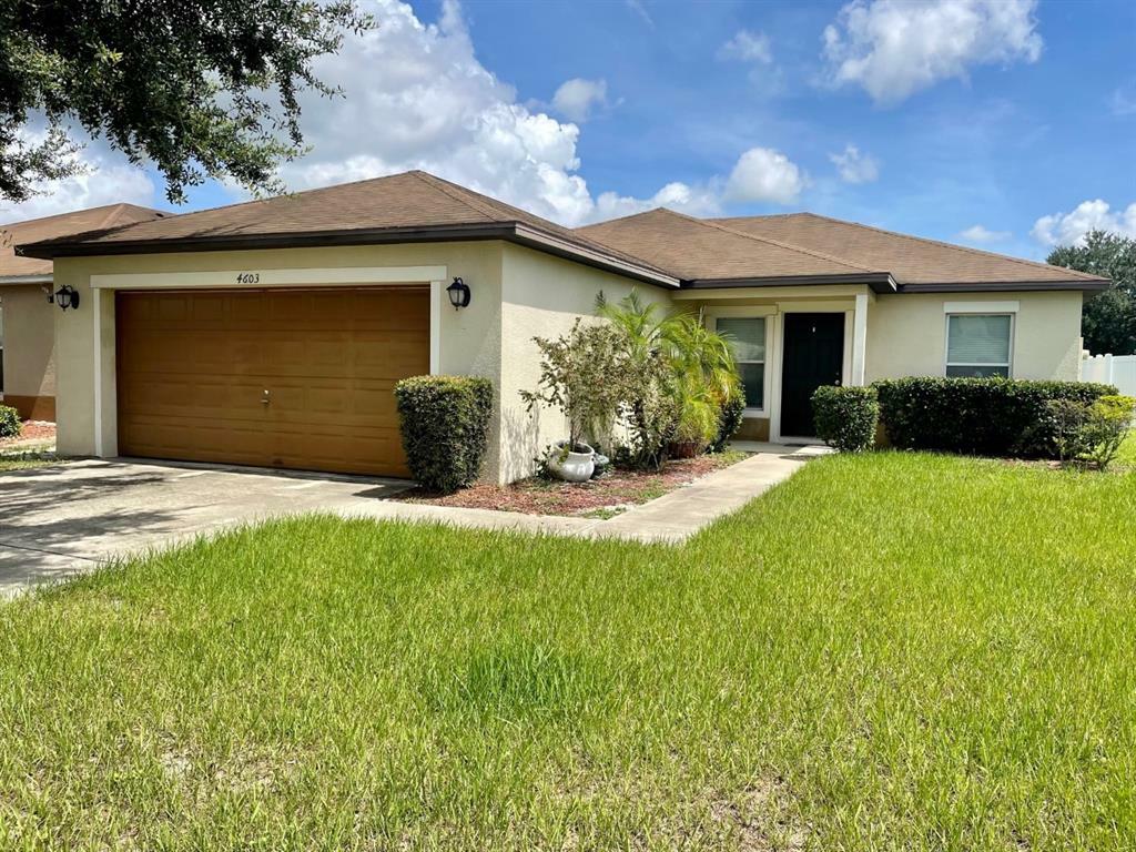 Property Photo:  4603 Yellow Bay Drive  FL 34758 