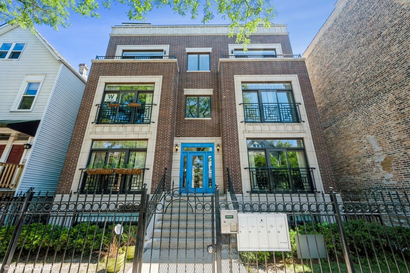 1141 W Patterson Avenue 3W  Chicago IL 60613 photo