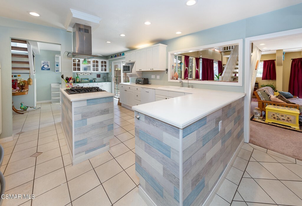 Property Photo:  3982 Coronado Circle  CA 91320 