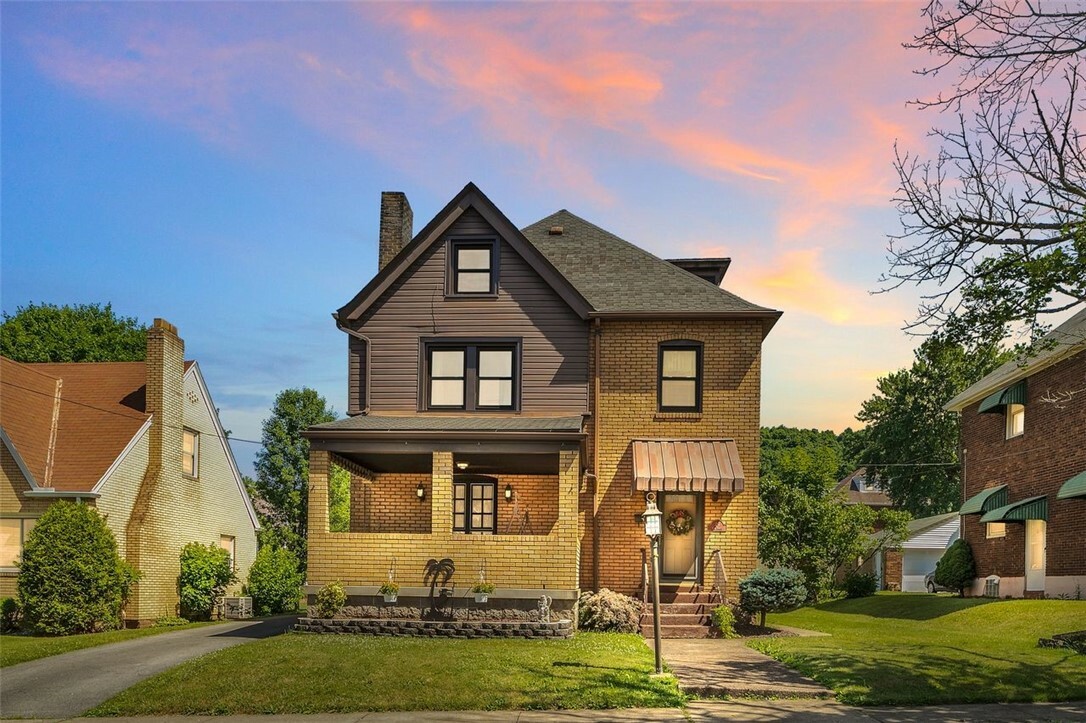 Property Photo: 29 Elm Street PA 15059