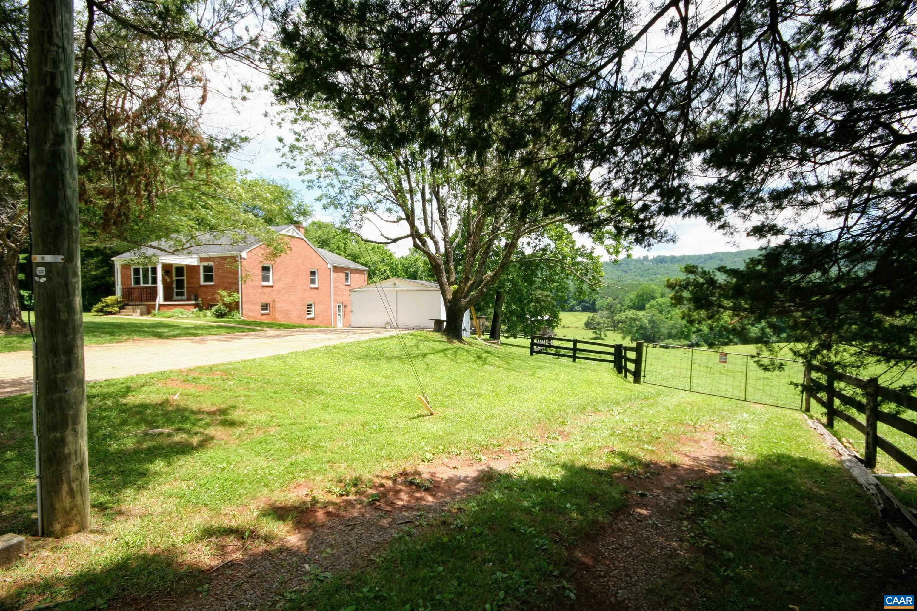 Property Photo:  2953 Scottsville Rd  VA 22902 