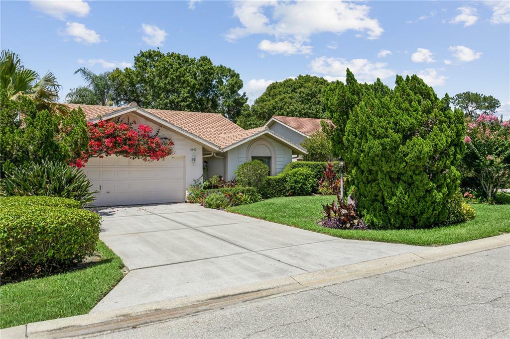 Property Photo:  6017 Marella Drive  FL 34243 