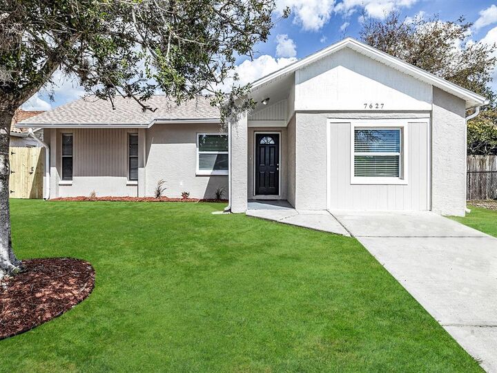 Property Photo:  7627 Limington Drive  FL 34668 