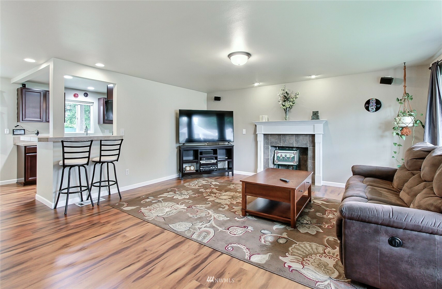 Property Photo:  9022 Lorraine Avenue SW  WA 98499 