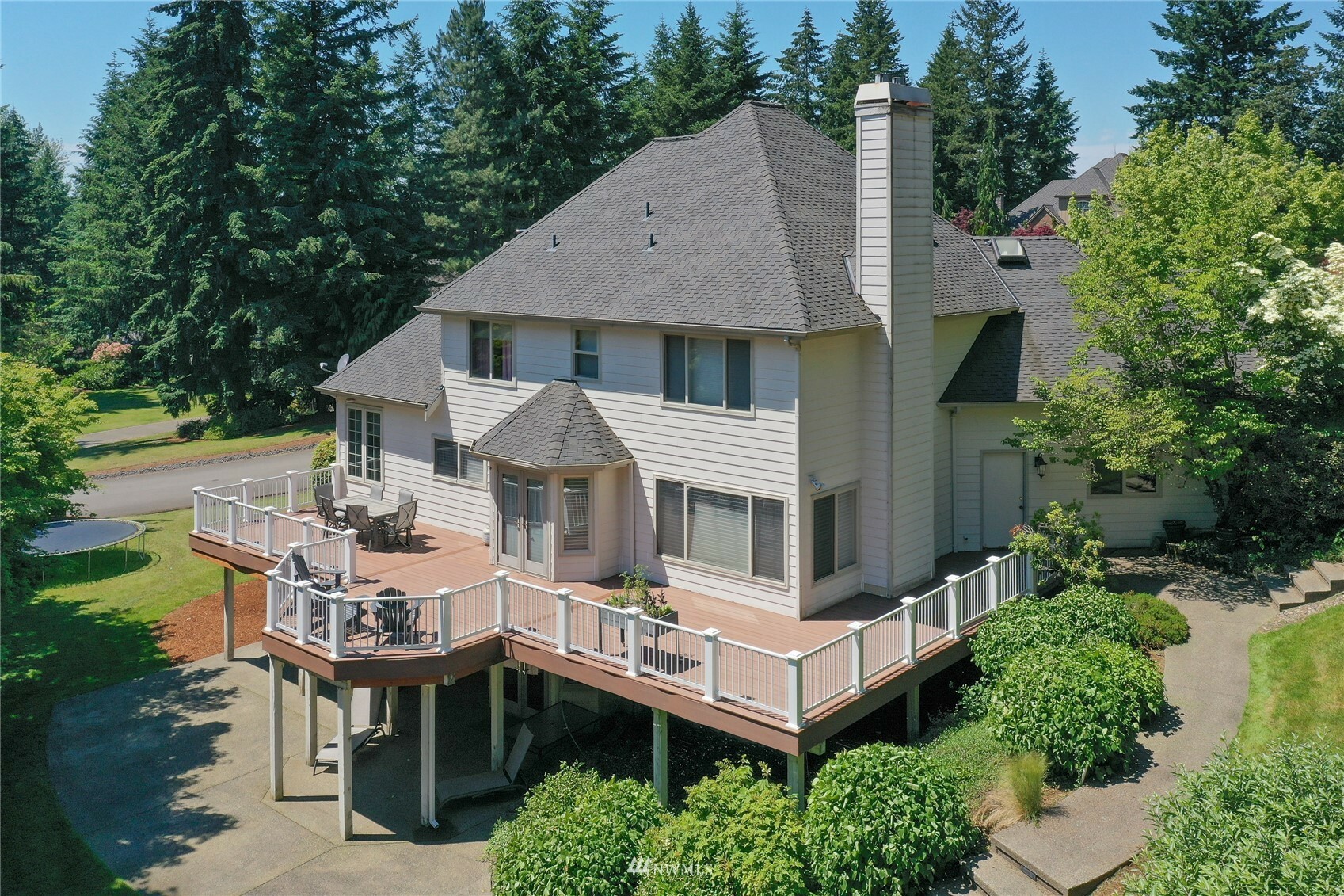 Property Photo:  23037 SE 220th Place  WA 98038 