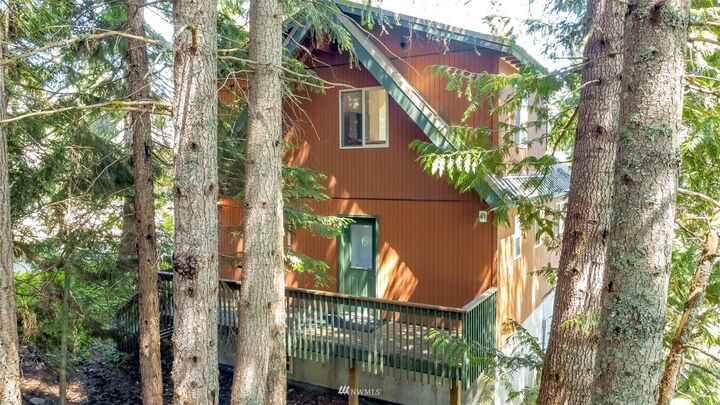 Property Photo:  40  Romans Court  WA 98068 