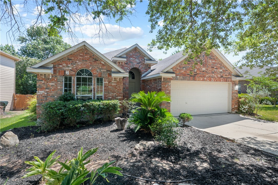 Property Photo:  123 Paddington Drive  TX 78640 