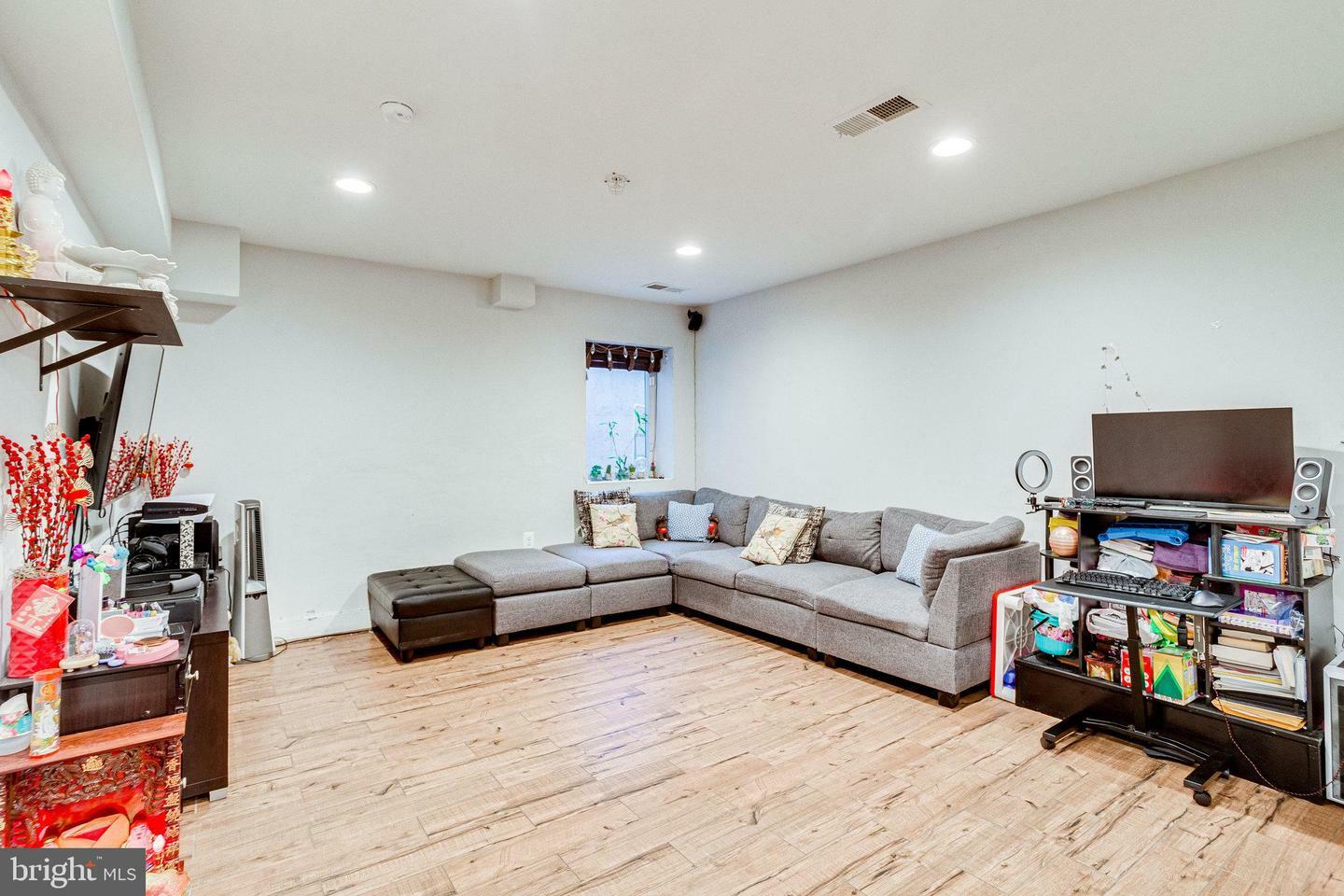 Property Photo: 4308 Georgia Avenue NW 101 DC 20011