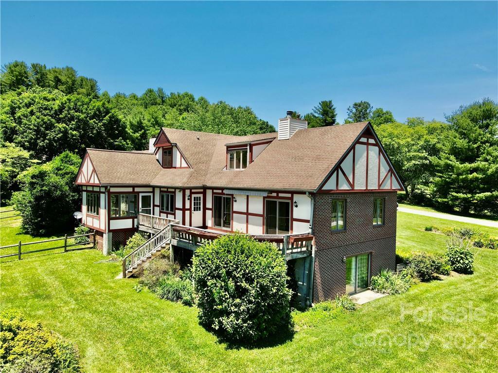 Property Photo: 15 Beaumont Drive NC 28739