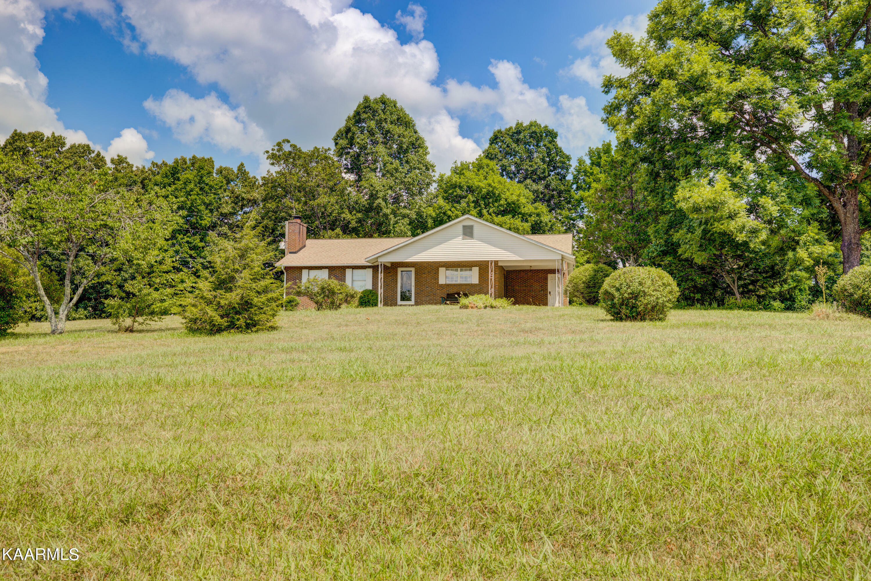 Property Photo:  9707 Middlebrook Pike  TN 37931 