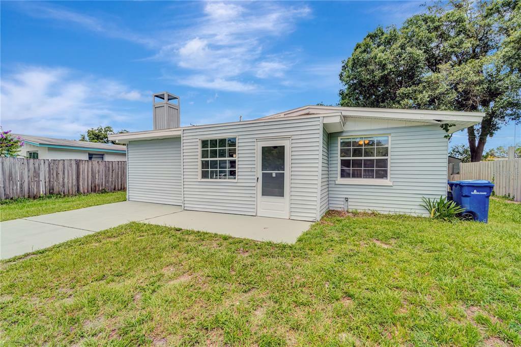 Property Photo: 3919 Longhorn Drive FL 34233