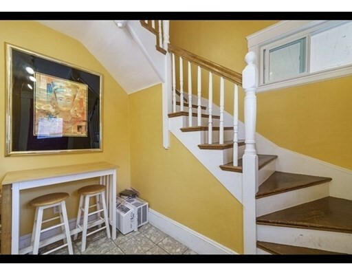 Property Photo: 133 Brattle St 2 MA 02474