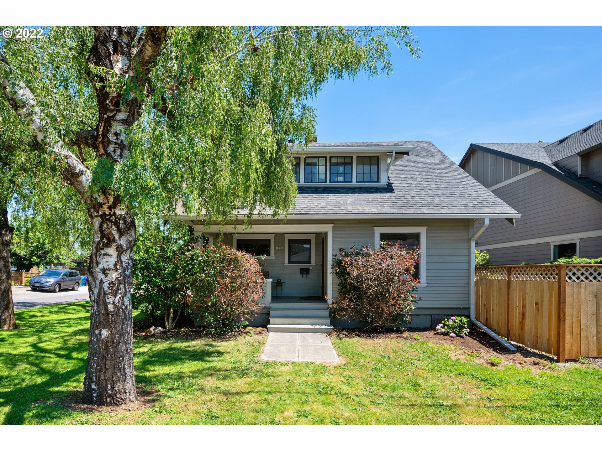 Property Photo:  1504 SE 88th Ave  OR 97216 
