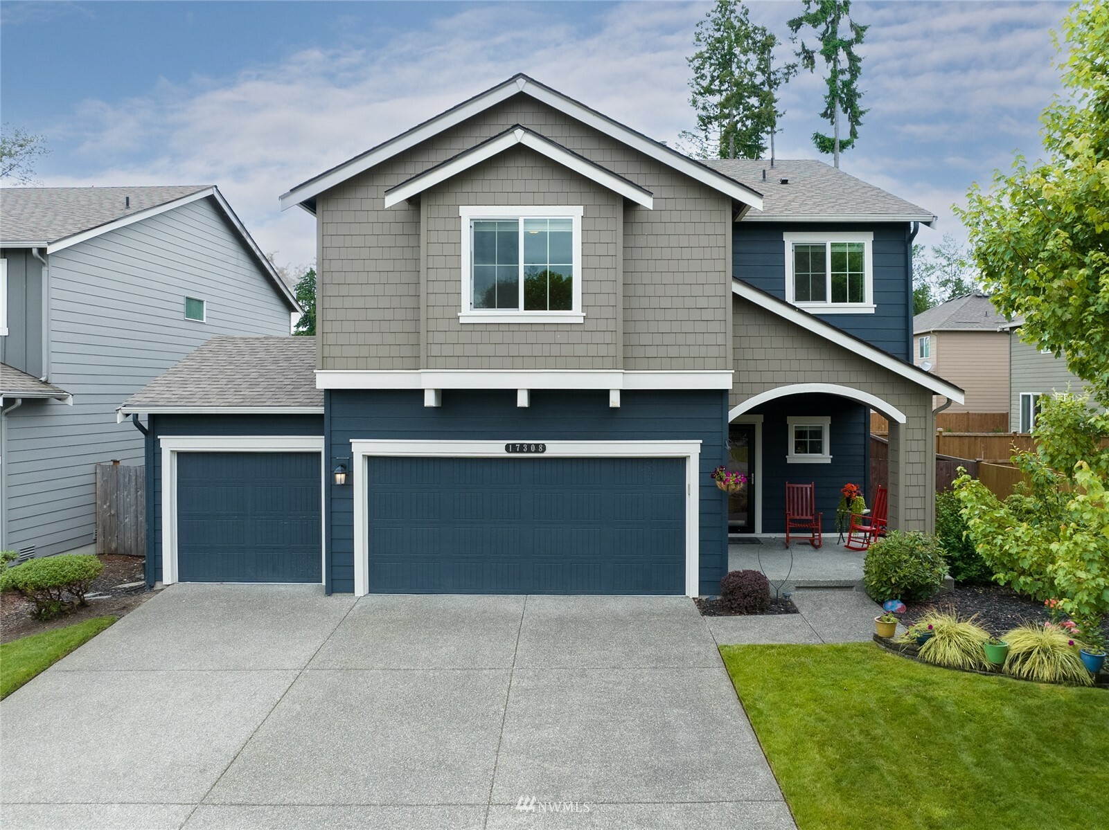 Property Photo:  17308 83rd Avenue Ct E  WA 98375 