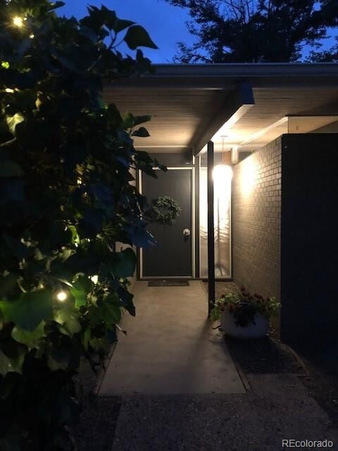 2143 S Harlan Street  Denver CO 80227 photo
