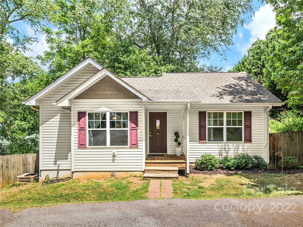 Property Photo:  102 Springbrook Road  NC 28804 