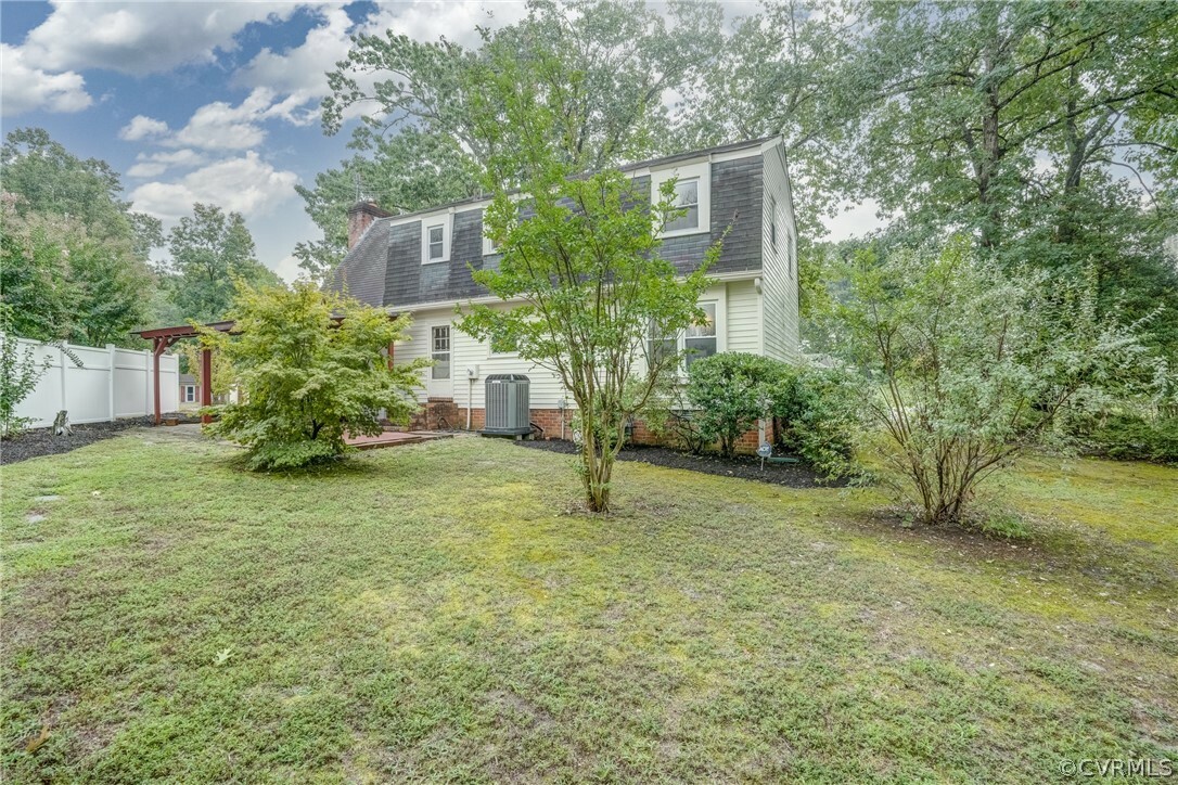 Property Photo:  7327 Bluebird Way  VA 23111 