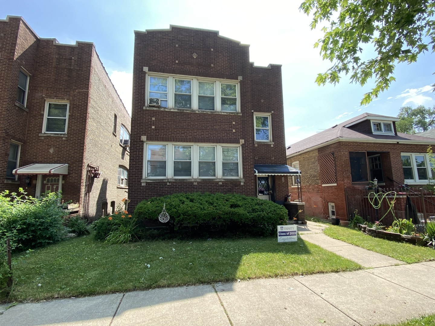 Property Photo:  415 N Leamington Avenue  IL 60644 