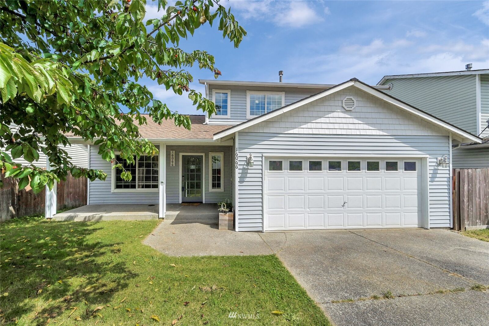 Property Photo: 16066 Rose Lane SE WA 98272