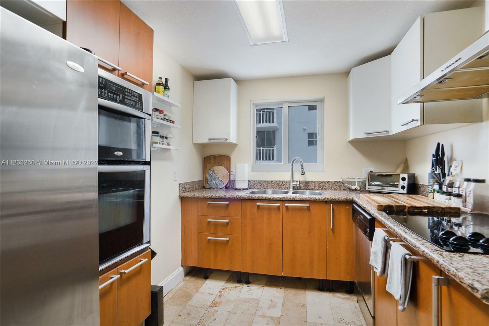 Property Photo: 170 SE 14th St 2005 FL 33131