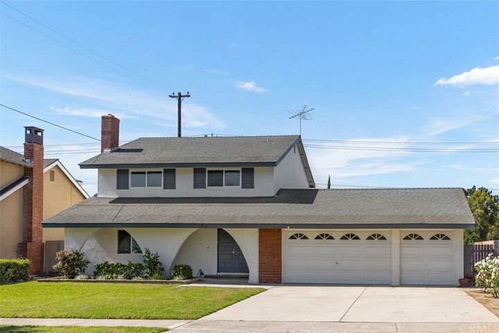 Property Photo:  926 Mathewson Avenue  CA 92870 
