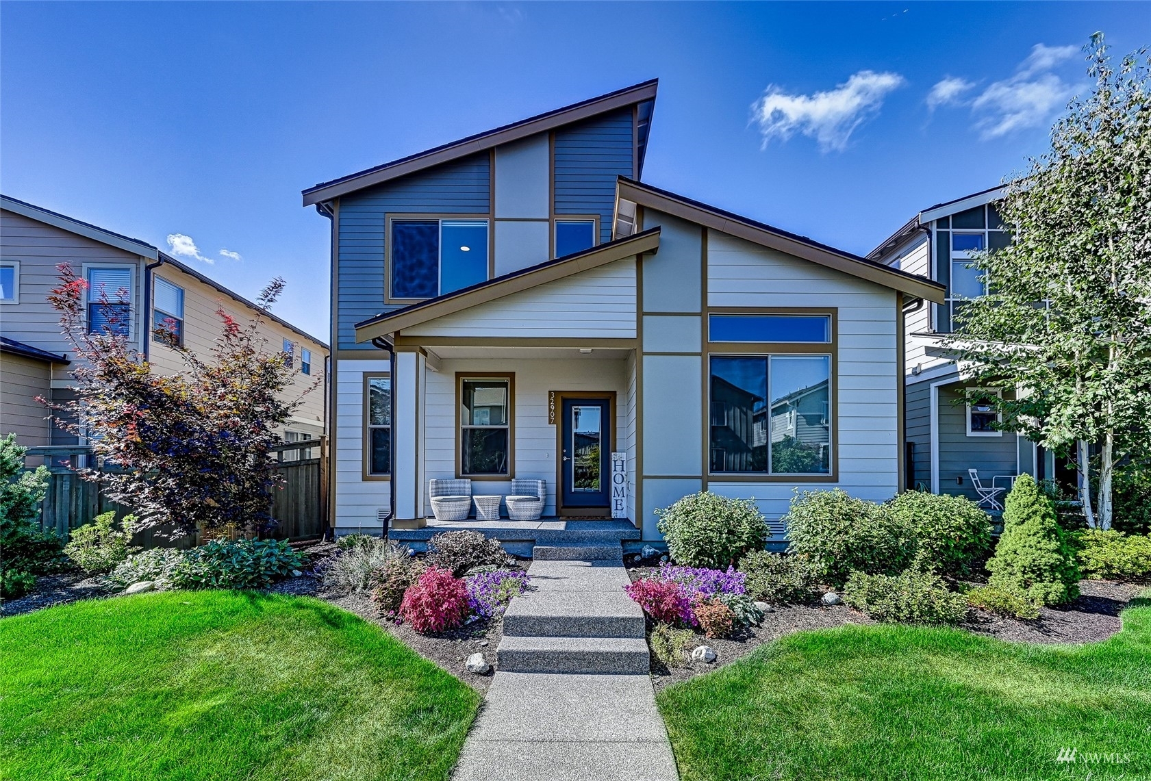 Property Photo: 32907 Pine Avenue SE WA 98010