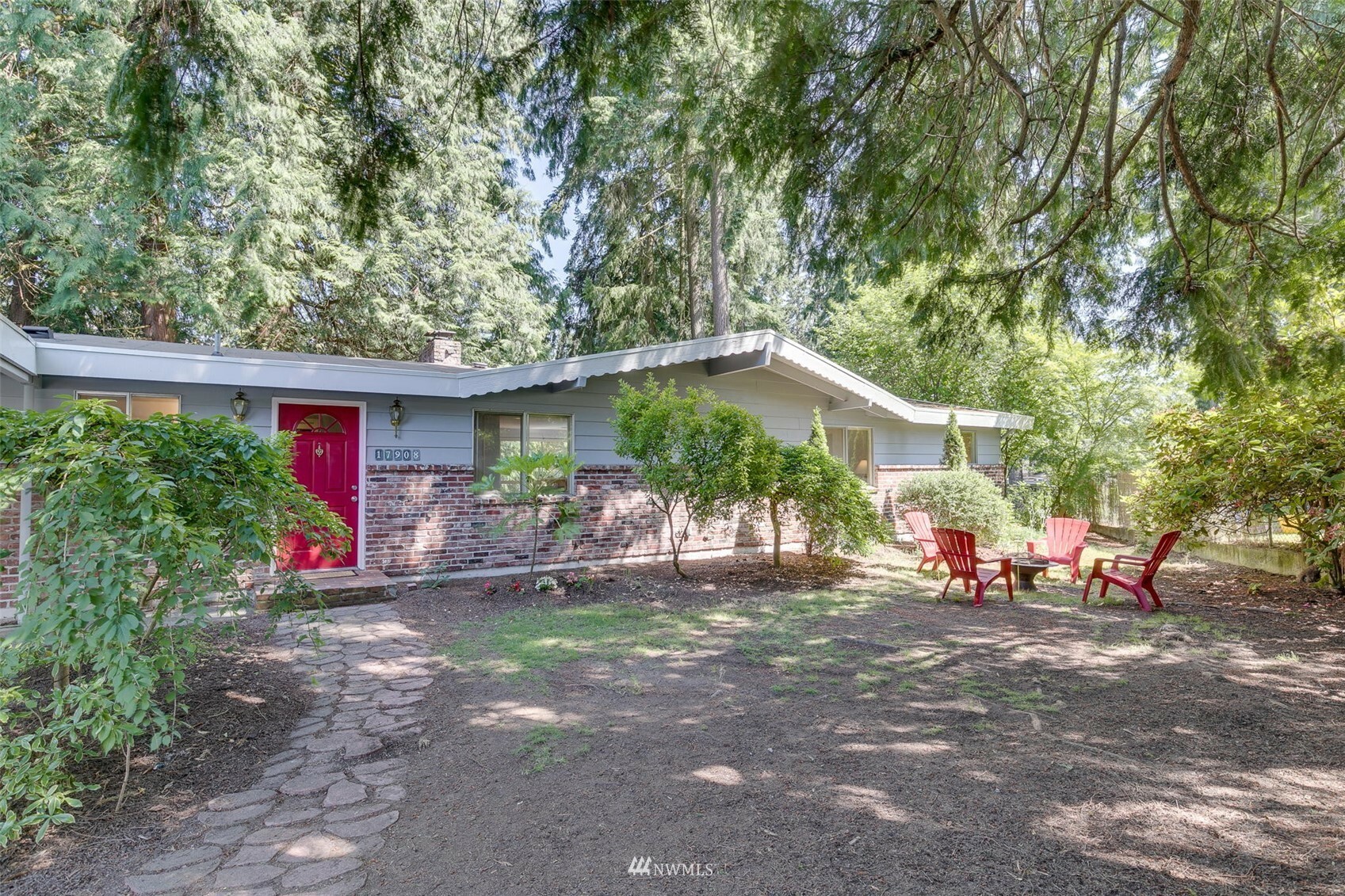 Property Photo:  17908 91st Place NE  WA 98011 