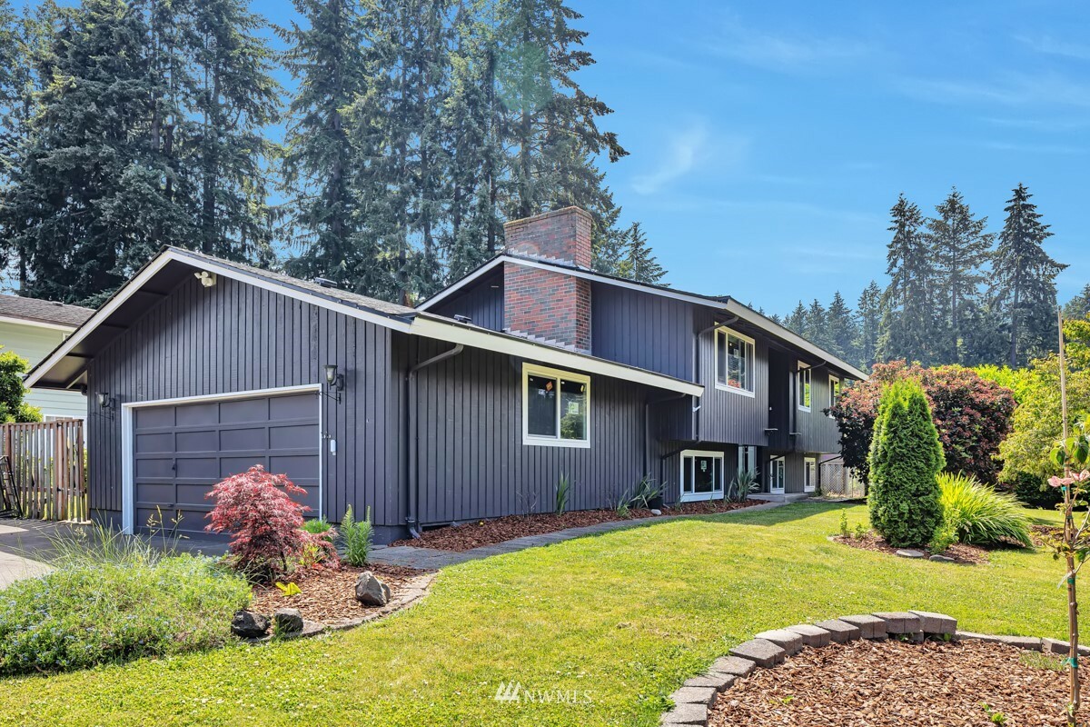 Property Photo:  10905 113th Avenue SW  WA 98498 