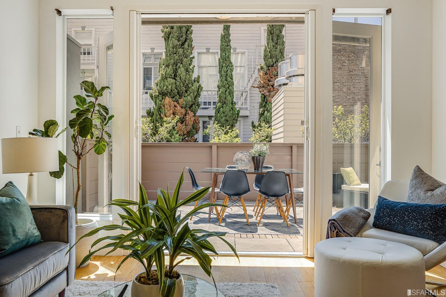 Property Photo: 566 South Van Ness Avenue 2 CA 94110