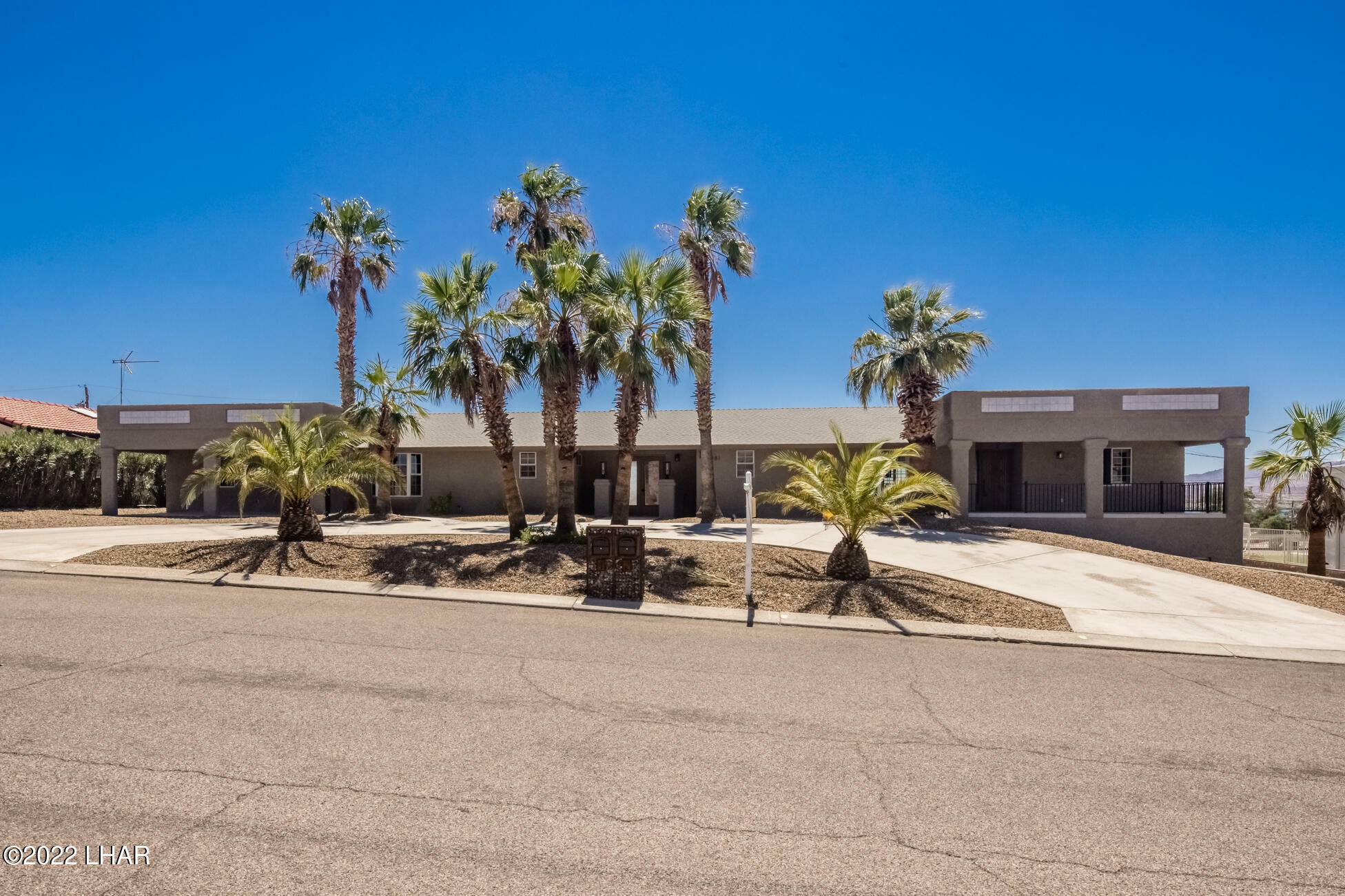 Property Photo:  1481 Tamarack Dr  AZ 86404 